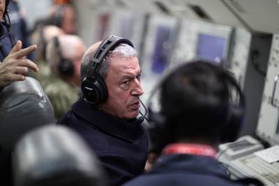 Millî Savunma Bakanı Hulusi Akar ve Beraberindeki TSK Komuta Kademesinden Yılın Son Gününde Yoğun Mesai