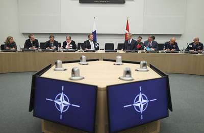 Millî Savunma Bakanı Hulusi Akar, Finlandiya Savunma Bakanı Antti Kaikkonen ve Gürcistan Savunma Bakanı Juansher Burchuladze ile Görüştü