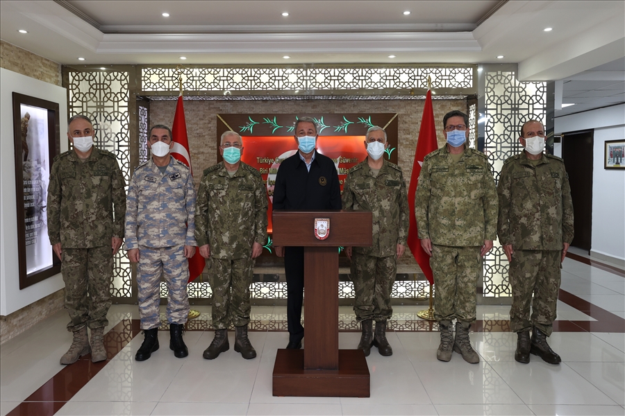 Millî Savunma Bakanı Hulusi Akar, Beraberinde TSK Komuta Kademesi İle Hatay’a Gitti