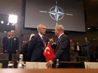 Millî Savunma Bakanı Hulusi Akar, NATO Karargâhında Almanya, Fransa, İngiltere ve ABD Savunma Bakanları ile Görüştü