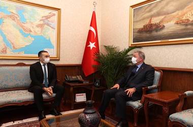 Millî Savunma Bakanı Hulusi Akar, TRT Yönetim Kurulu Başkanı Prof. Dr. Ahmet Albayrak'ı Kabul Etti