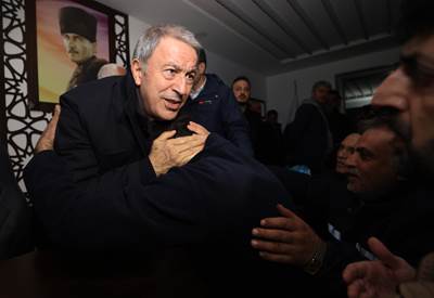 Millî Savunma Bakanı Hulusi Akar ve Çevre, Şehircilik ve İklim Değişikliği Bakanı Murat Kurum Hatay’ın Samandağ’ı İlçesinde İncelemelerde Bulundu