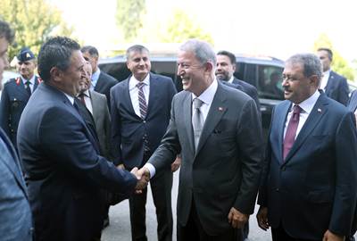 Millî Savunma Bakanı Hulusi Akar, Balıkesir’de Şehit Aileleri ve Gazilerle Bir Araya Geldi