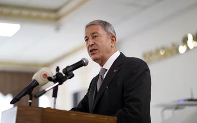 Millî Savunma Bakanı Hulusi Akar, Balıkesir’de Şehit Aileleri ve Gazilerle Bir Araya Geldi