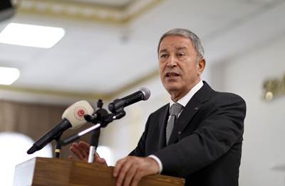 Millî Savunma Bakanı Hulusi Akar, Balıkesir’de Şehit Aileleri ve Gazilerle Bir Araya Geldi