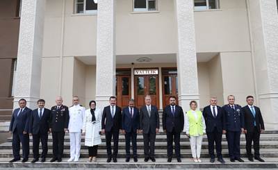 Millî Savunma Bakanı Akar,  Balıkesir Valiliğini Ziyaret Etti