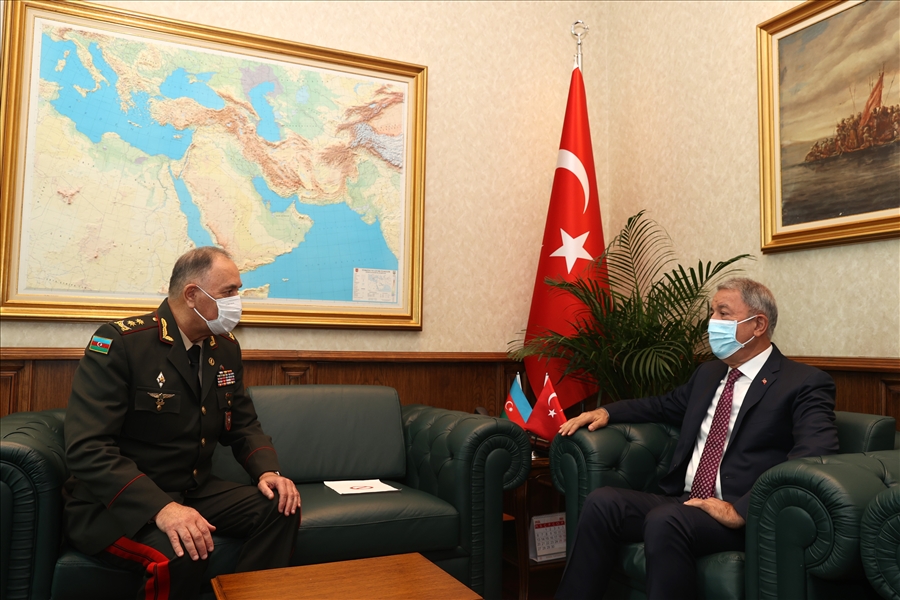 Millî Savunma Bakanı Hulusi Akar, Azerbaycan Genelkurmay Başkanı Korgeneral Kerim Veliyev'i Kabul Etti 