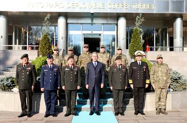 Millî Savunma Bakanı Hulusi Akar, NATO Görevini Başarıyla Tamamlayan 3’üncü Kolordu Komutanlığına Kutlama Ziyaretinde Bulundu