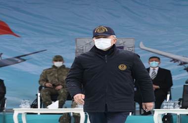 Millî Savunma Bakanı Hulusi Akar, “İHA’ların Yuvasında” Konuştu: “Bu Yılın Başından İtibaren Etkisiz Hâle Getirilen Terörist Sayısı 2 Bin 631 Oldu”