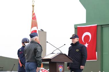 Millî Savunma Bakanı Hulusi Akar, “İHA’ların Yuvasında” Konuştu: “Bu Yılın Başından İtibaren Etkisiz Hâle Getirilen Terörist Sayısı 2 Bin 631 Oldu”
