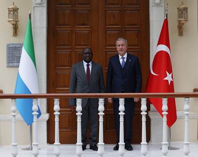 Millî Savunma Bakanı Hulusi  Akar, Sierra Leone Savunma Bakanı Kellie Hassan Conteh ile Bir Araya Geldi