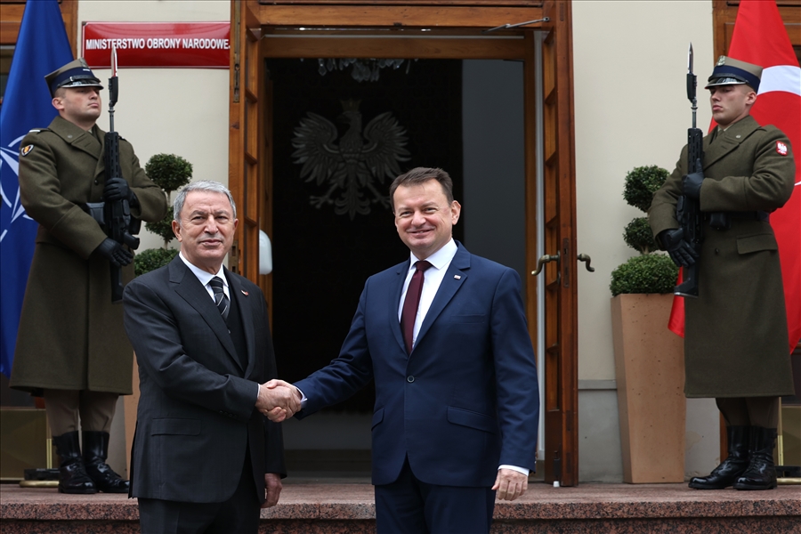 Millî Savunma Bakanı Hulusi Akar, Polonya Savunma Bakanı Marıusz Blaszczak İle Bir Araya Geldi