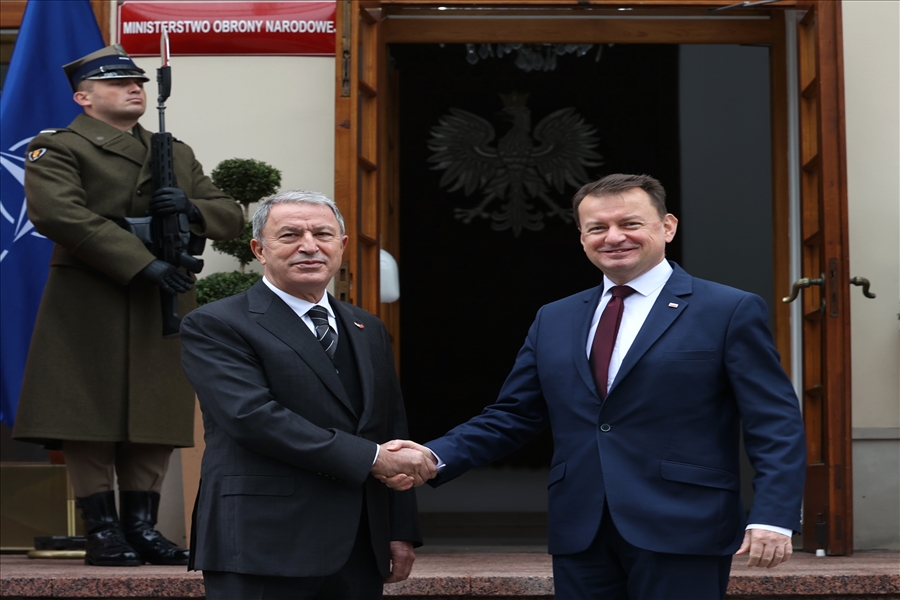 Millî Savunma Bakanı Hulusi Akar, Polonya Savunma Bakanı Marıusz Blaszczak İle Bir Araya Geldi