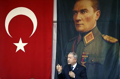 Millî Savunma Bakanı Hulusi Akar ve TSK Komuta Kademesi Kayseri’de Şehit Ailelerimiz, Gazilerimiz ve İşçilerimizle İftar Yaptı