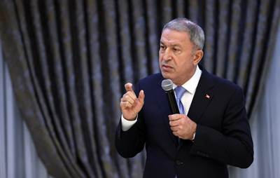 Millî Savunma Bakanı Hulusi Akar;  Komutanlar, Savunma Sanayi Şirketlerinin Temsilcileri ve Bakanlık Personeli ile İftarda Bir Araya Geldi