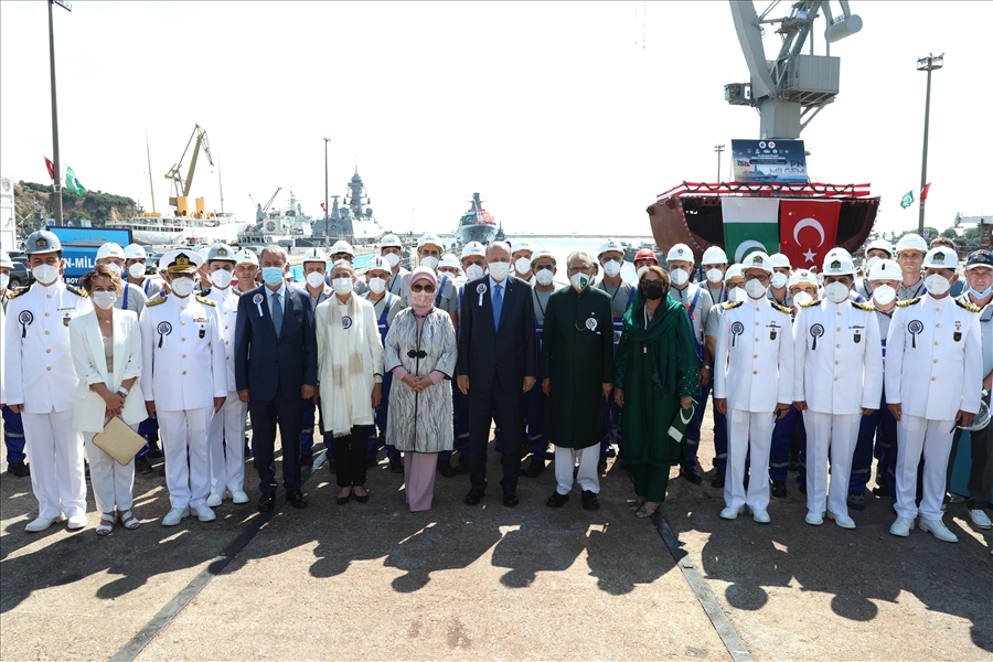 PN MİLGEM Projesi'nde İlk Gemi Denize İndirildi