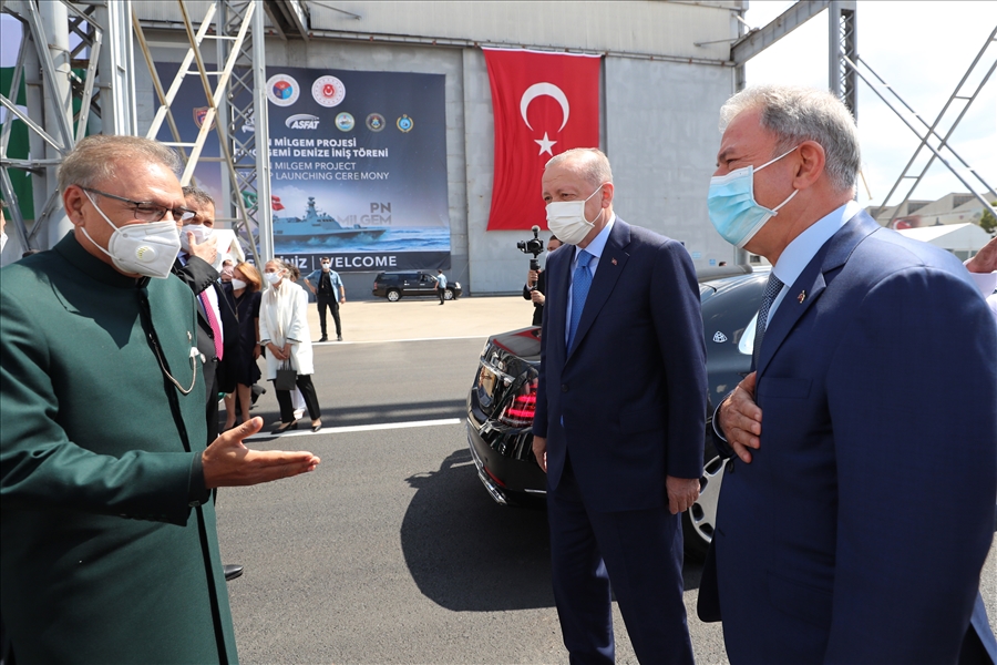 PN MİLGEM Projesi'nde İlk Gemi Denize İndirildi