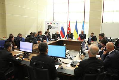 Millî Savunma Bakanı Hulusi Akar ve Ukrayna Altyapı Bakanı Oleksandr Kubrakov, Müşterek Koordinasyon Merkezini Ziyaret Etti  