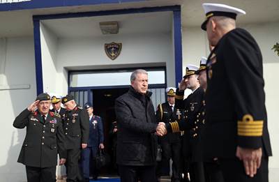 Millî Savunma Bakanı Hulusi Akar, Kuzey Deniz Saha Komutanlığında İnceleme ve Denetlemelerde Bulundu