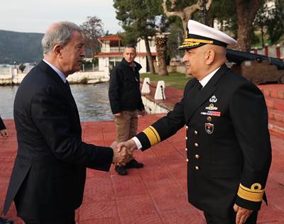 Millî Savunma Bakanı Hulusi Akar, Kuzey Deniz Saha Komutanlığında İnceleme ve Denetlemelerde Bulundu