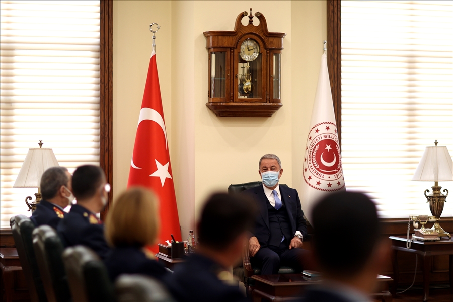 Millî Savunma Bakanı Hulusi Akar, Hava Kuvvetleri Komutanı Org. Hasan Küçükakyüz ve Hava Kuvvetleri Personelini Kabul Etti