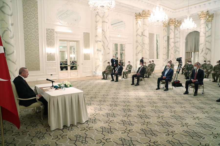 Cumhurbaşkanımız Sn. Recep Tayyip Erdoğan, Azerbaycan Görev Grubundaki Askerlerimizi Kabul Etti