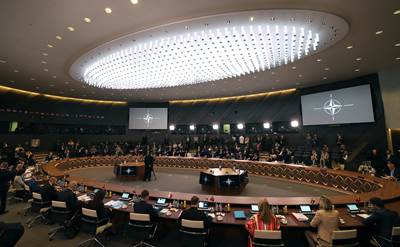 Millî Savunma Bakanı Hulusi Akar, NATO Savunma Bakanları Toplantısı'nın "Savunma ve Caydırıcılık Yapısının Uyarlanması" Konulu Oturumuna Katıldı, "Aile Fotoğrafı" Çekiminde Yer Aldı