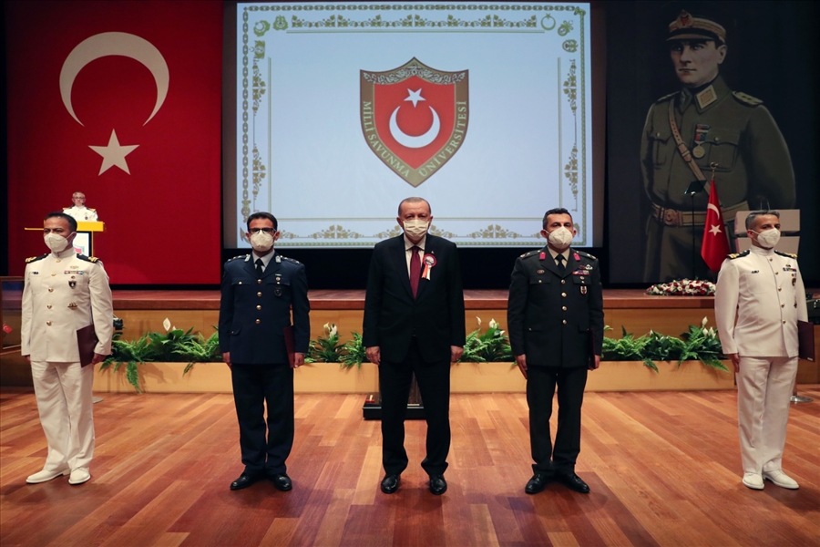 Millî Savunma Bakanı Hulusi Akar, Millî Savunma Üniversitesindeki Törende Konuştu