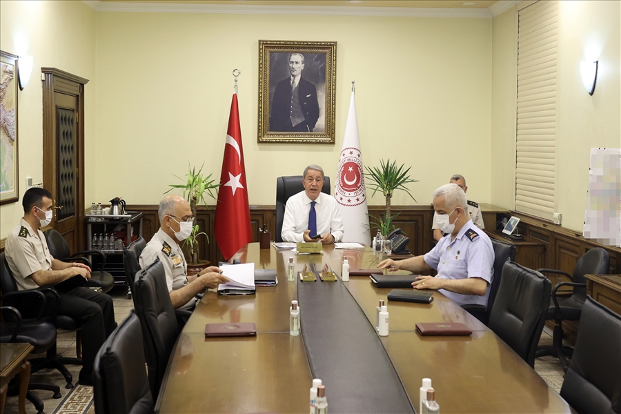 Millî Savunma Bakanı Hulusi Akar Başkanlığında, Video Telekonferans Yöntemiyle Toplantı Düzenlendi