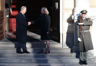 Millî Savunma Bakanı Hulusi Akar Çekya Savunma Bakanı Jana Cernochova ile Görüştü