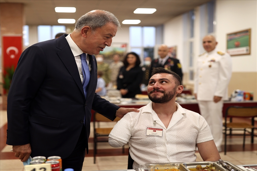 Gaziler Günü Dolayısıyla Millî Savunma Bakanlığında Tören Düzenlendi