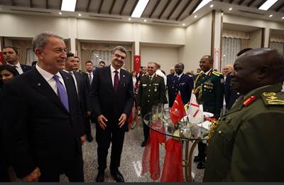 Millî Savunma Bakanı Hulusi Akar, Beraberinde TSK Komuta Kademesi ile KKTC Silahlı Kuvvetler Günü'ne Katıldı