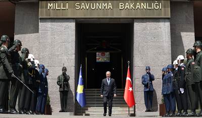 Millî Savunma Bakanı Hulusi Akar, Kosova Savunma Bakanı Armend Mehaj ile Görüştü