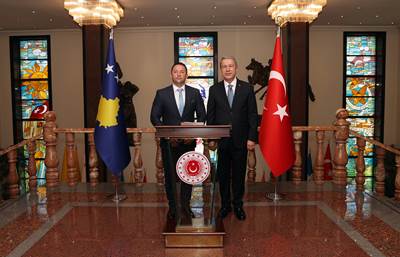 Millî Savunma Bakanı Hulusi Akar, Kosova Savunma Bakanı Armend Mehaj ile Görüştü
