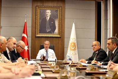 Millî Savunma Bakanı Hulusi Akar: “Tahıl ve Gıda Maddelerinin Taşınmasıyla İlgili Bu Hafta İçinde Bir Toplantı Yapılması Muhtemel.” 