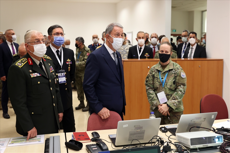 Millî Savunma Bakanı Hulusi Akar, İstanbul’da Gerçekleşen On Guard-2021 (Tetikte-21) Tatbikatı’nın Seçkin Gözlemci Günü’ne Katıldı