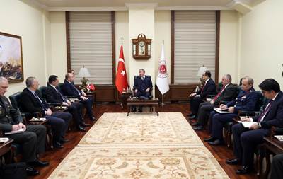 Millî Savunma Bakanı Hulusi Akar, Gürcistan Parlamentosu Savunma ve Güvenlik Komitesi Üyelerini Kabul Etti