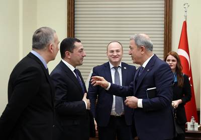 Millî Savunma Bakanı Hulusi Akar, Gürcistan Parlamentosu Savunma ve Güvenlik Komitesi Üyelerini Kabul Etti