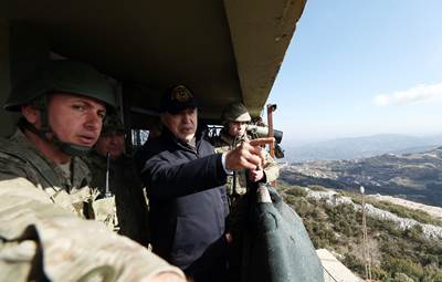 Millî Savunma Bakanı Hulusi Akar,  Sınır Hattında  Havadan ve Karadan İncelemelerde Bulundu, “Sığınmacı Akını” İddialarını Yalanladı