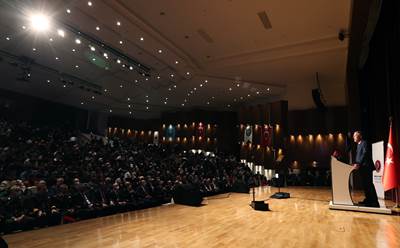 Millî Savunma Bakanı Hulusi Akar, Uludağ Üniversitesinde “Krizde Savunma ve Güvenlik” Konulu Konferans Verdi