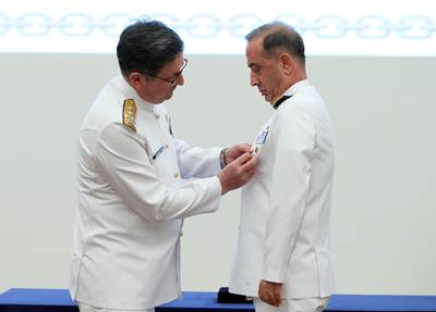 Oramiral Adnan Özbal'ın Emekliye Ayrılması Dolayısıyla Deniz Kuvvetleri Komutanlığında Devir-Teslim Töreni Düzenlendi