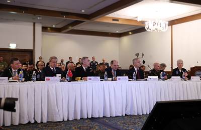 Millî Savunma Bakanı Hulusi Akar’ın da Katıldığı Almanya’daki “Ukrayna Savunma Temas Grup Toplantısı” Başladı