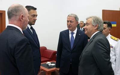 Millî Savunma Bakanı Hulusi Akar ve BM Genel Sekreteri Antonio Guterres Müşterek Koordinasyon Merkezinde İncelemelerde Bulundu