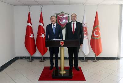 Millî Savunma Bakanı Hulusi Akar ve BM Genel Sekreteri Antonio Guterres Müşterek Koordinasyon Merkezinde İncelemelerde Bulundu