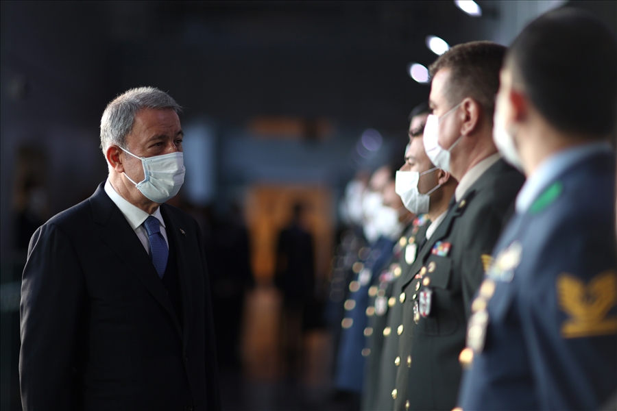 Millî Savunma Bakanı Hulusi Akar, NATO Karargâhında NATO Daimi Temsilciliğini ve Türk Askerî Temsilciliğini Ziyaret Etti