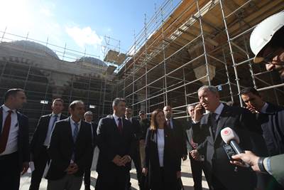Millî Savunma Bakanı Hulusi Akar, Restore Edilen Selimiye Camii’nde İncelemelerde Bulundu