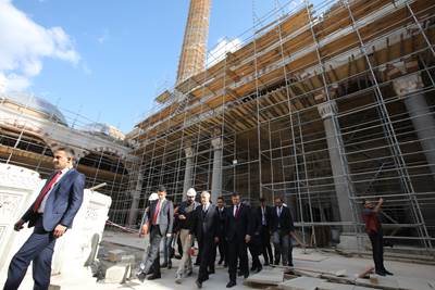 Millî Savunma Bakanı Hulusi Akar, Restore Edilen Selimiye Camii’nde İncelemelerde Bulundu