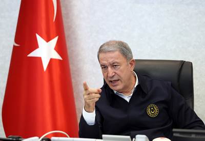 Millî Savunma Bakanı Hulusi Akar, Kara Kuvvetleri Harekât Merkezi’nde!