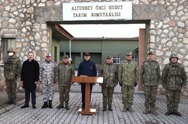 Millî Savunma Bakanı Hulusi Akar ve Beraberindeki TSK Komuta Kademesi Sınırın Sıfır Noktasında İnceleme ve Denetlemelerde Bulundu