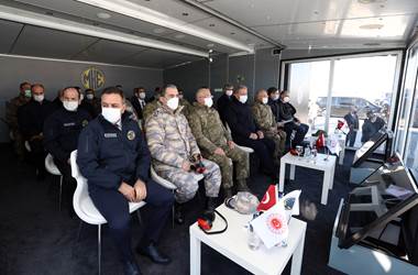 Denizde Millî Gurur! 76/62 mm Millî Deniz Topu’nun Test Atışı Başarıyla Gerçekleştirildi  